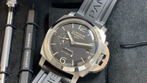 パネライ ルミノール1950 8デイズ GMT PAM00233　U番